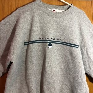 Vintage Niketown Crewneck Sweater Nike Grey | Sz L